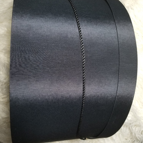 Custom XXL Hat Box - Picture 3 of 4